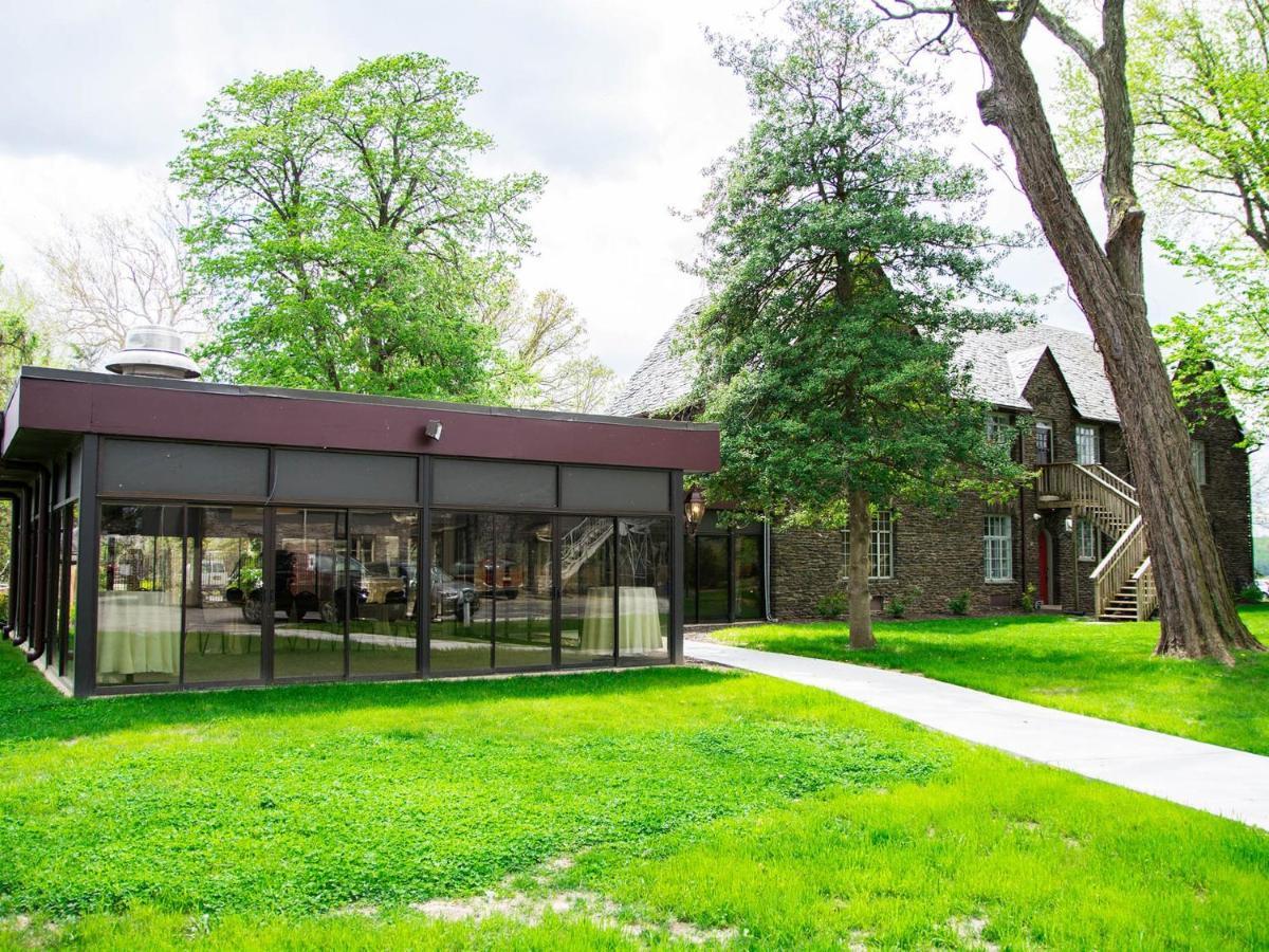 مبيت وإفطار هاريسبرج The Manor On Front المظهر الخارجي الصورة